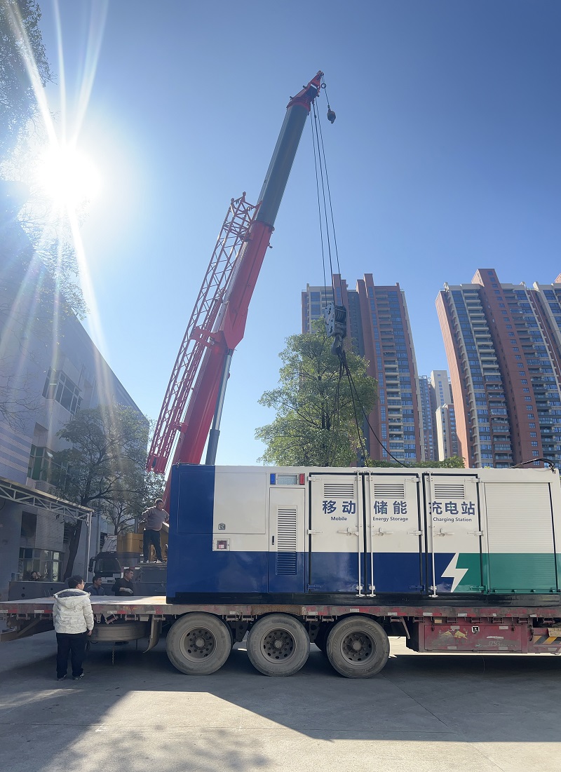 移动储能充电站厂家出入库实拍